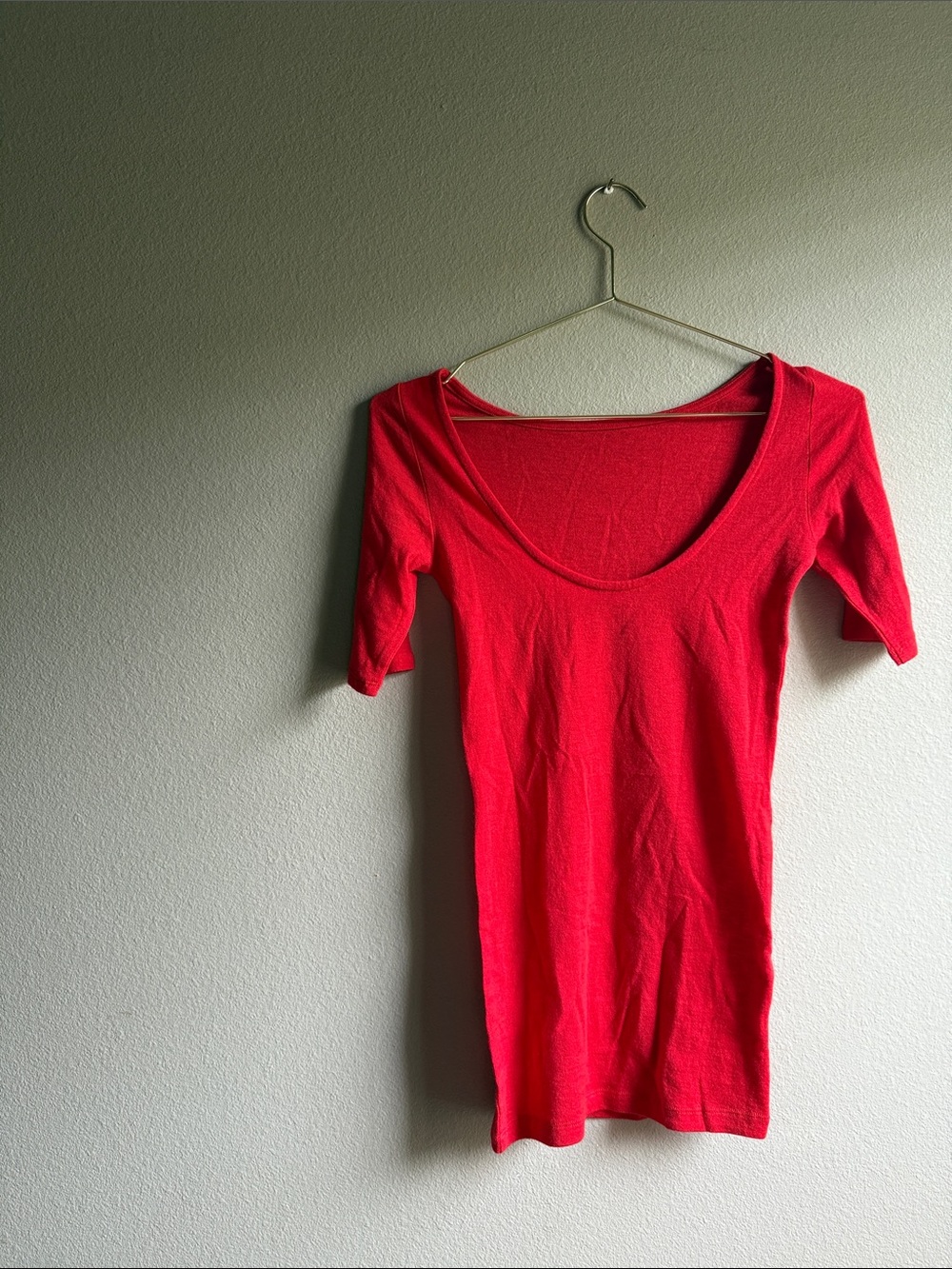 NWOT Club Monaco Red Scoop back Short Sleeve Tee wool cashmere blend